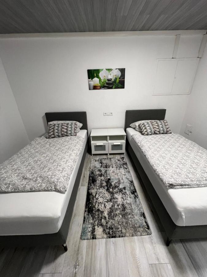 Deniz'S Serviced Apartment. Niederaula Eksteriør billede